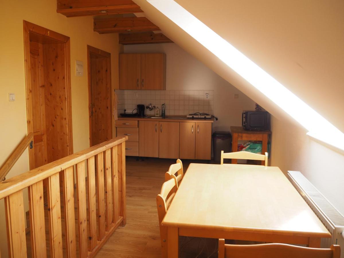 Privat Alenka Hotel Liptovsky Mikulas Bagian luar foto