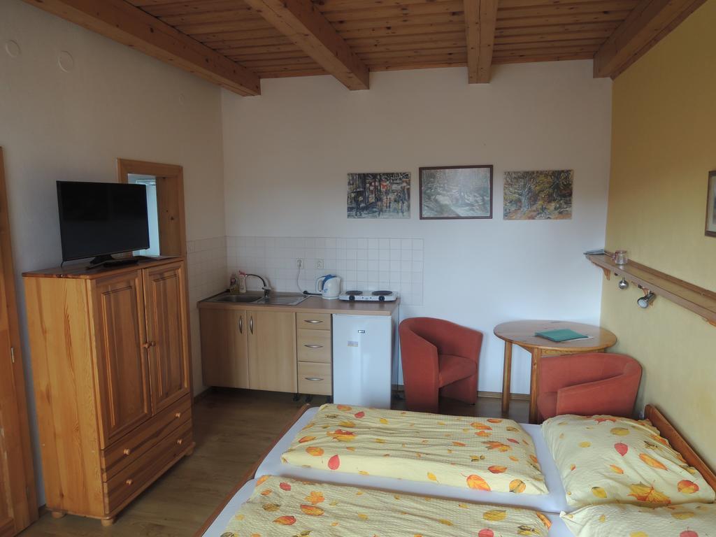 Privat Alenka Hotel Liptovsky Mikulas Bagian luar foto
